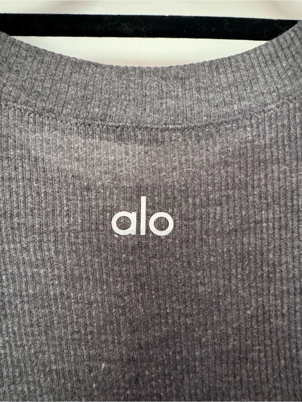 ALO Yoga Ribbed Muscle Tank Top - Charcoal Gray